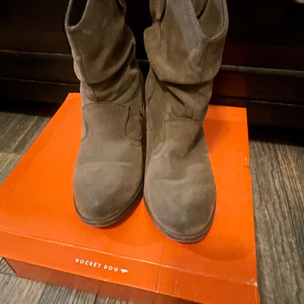 Rocket Dog Women's Brown Suede Ankle Boots